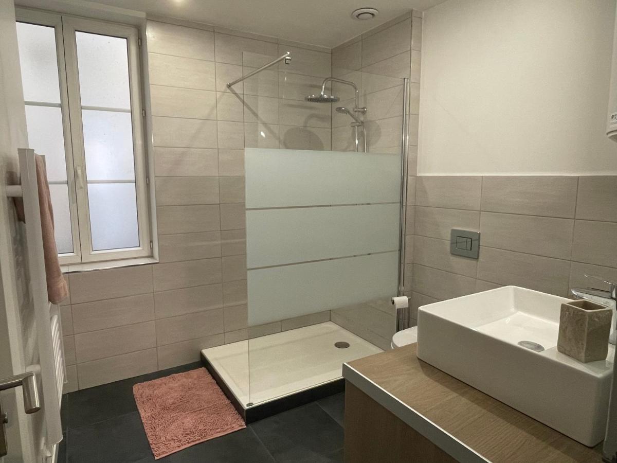 Appartement Au Calme Idealement Place A Macon. Eksteriør bilde