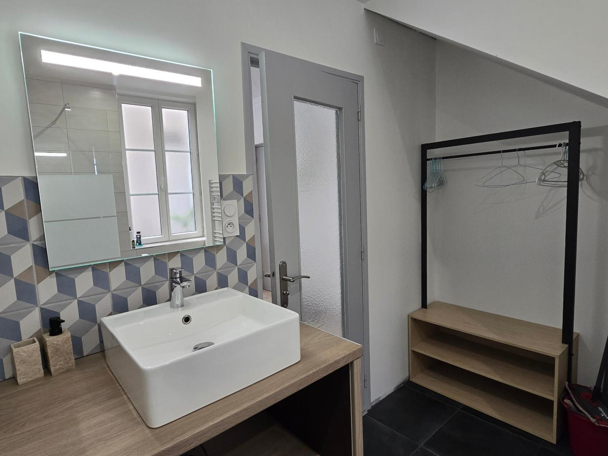 Appartement Au Calme Idealement Place A Macon. Eksteriør bilde