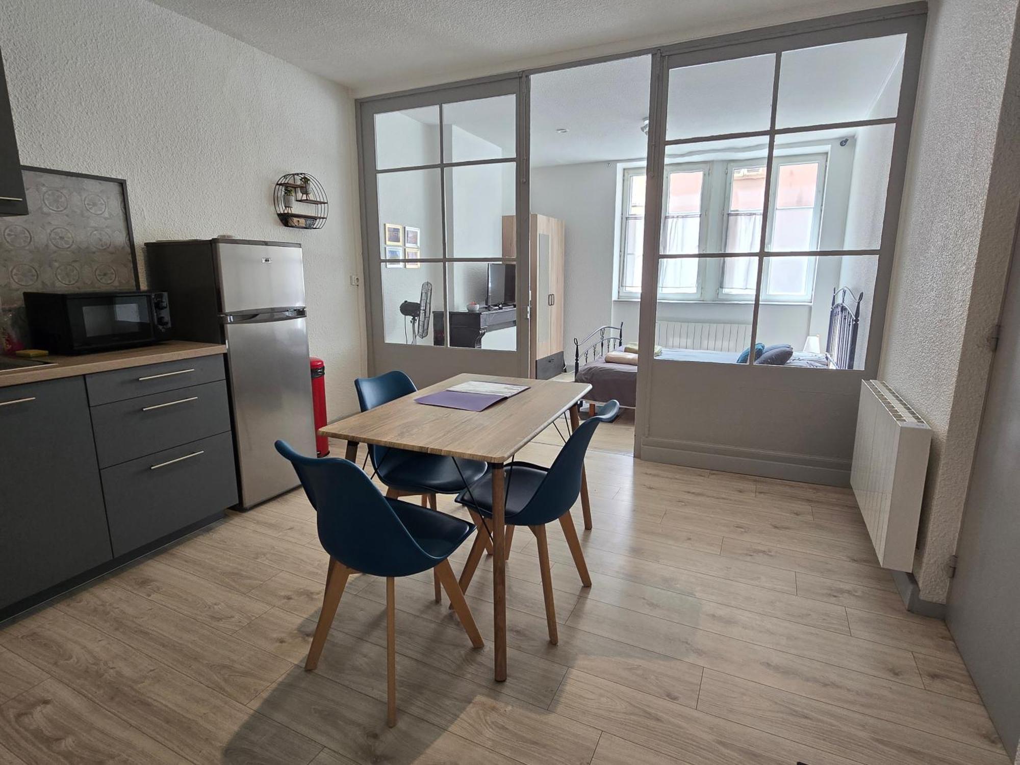 Appartement Au Calme Idealement Place A Macon. Eksteriør bilde