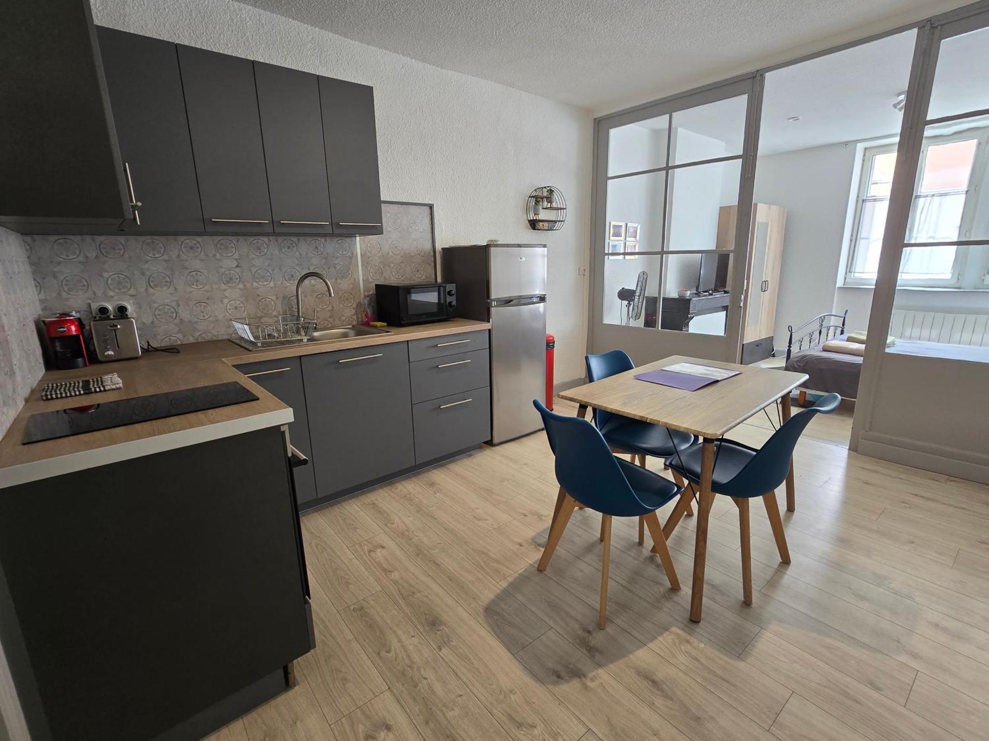 Appartement Au Calme Idealement Place A Macon. Eksteriør bilde